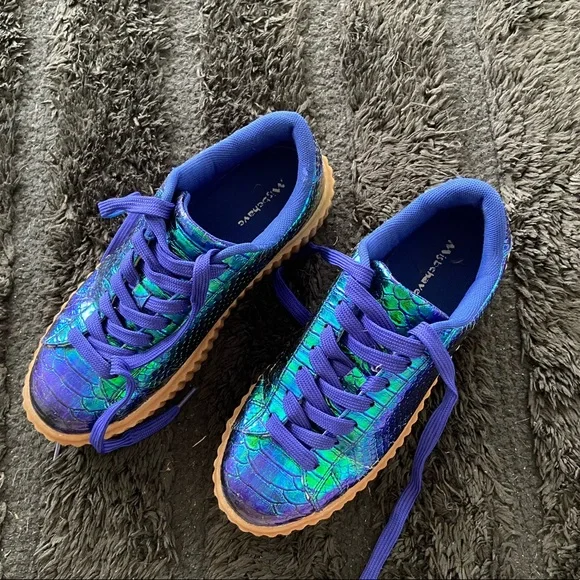 Beautiful retro sneakers for women size 7 - Picture 2 of 5